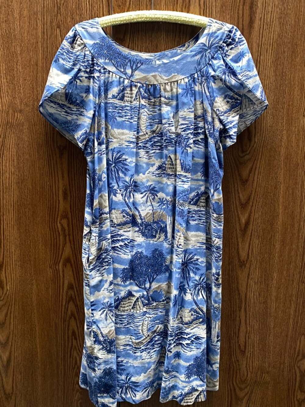 Hilo Hattie Vintage The Hawaiian Original Split Sleeve Dress